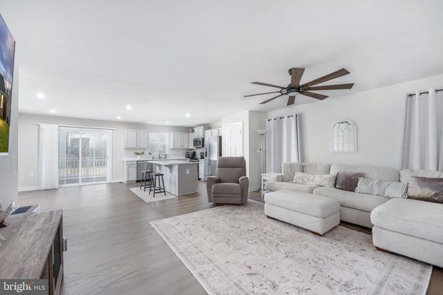 11260 EMERALD DR, King George, VA 22485