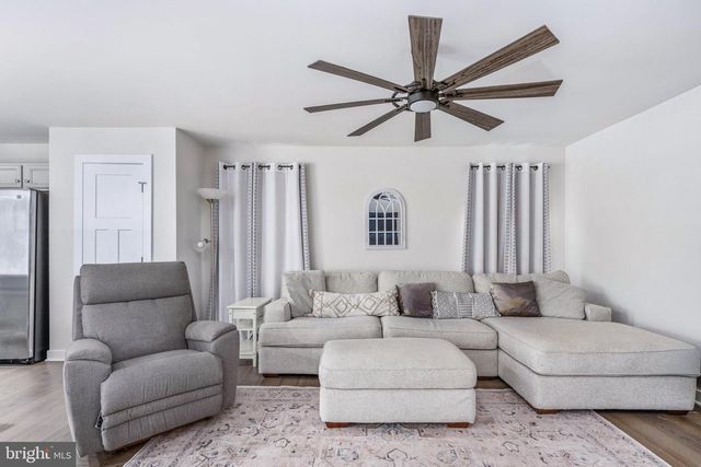 11260 EMERALD DR, King George, VA 22485