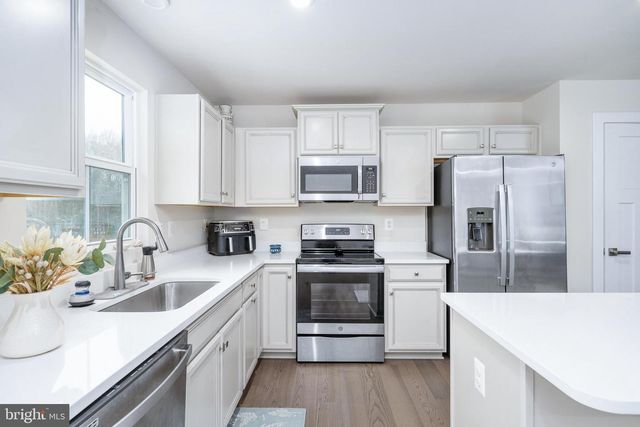 11260 EMERALD DR, King George, VA 22485