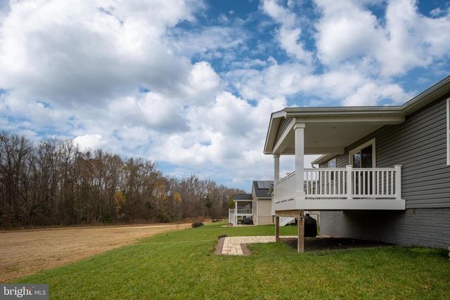 11260 EMERALD DR, King George, VA 22485