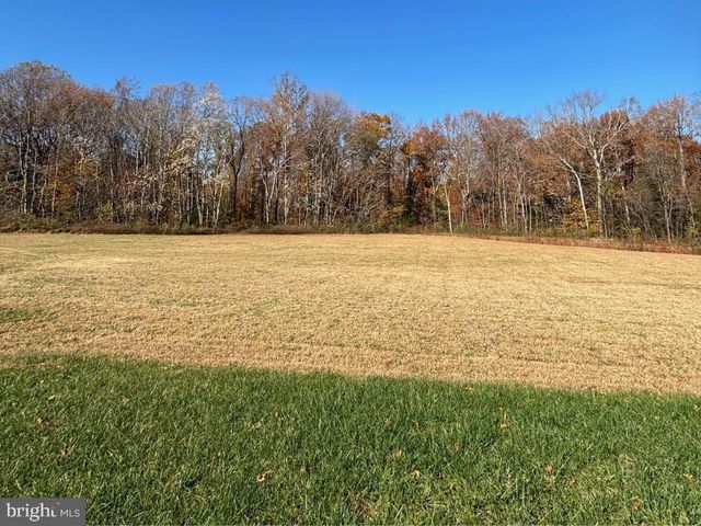 11260 EMERALD DR, King George, VA 22485