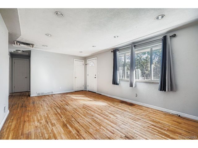 8303 Acoma Way, Denver, CO 80221