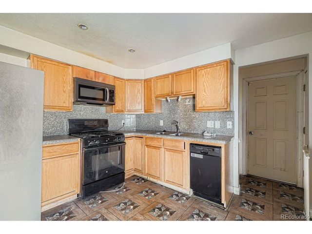 8303 Acoma Way, Denver, CO 80221