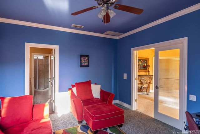 22 ROYAL GARDENS DR, San Antonio, TX 78248