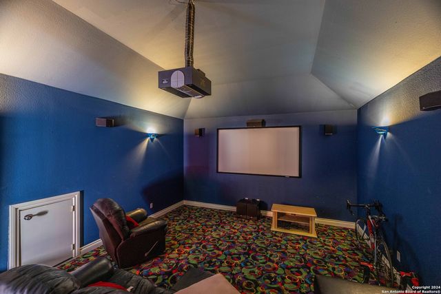 22 ROYAL GARDENS DR, San Antonio, TX 78248