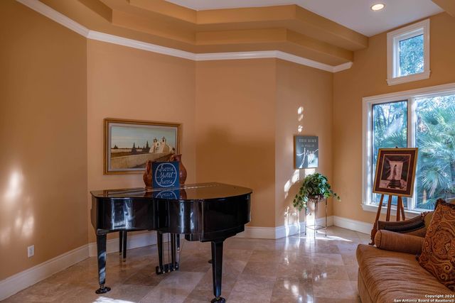 22 ROYAL GARDENS DR, San Antonio, TX 78248