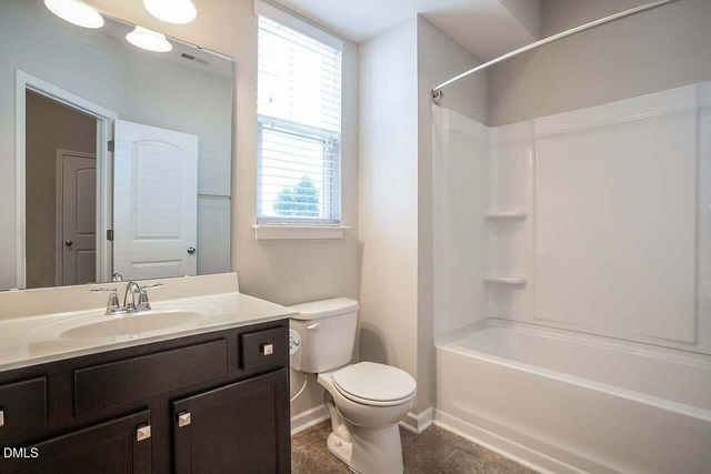 549 Metro Station, Apex, NC 27502