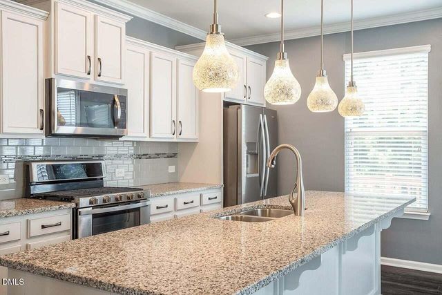 549 Metro Station, Apex, NC 27502