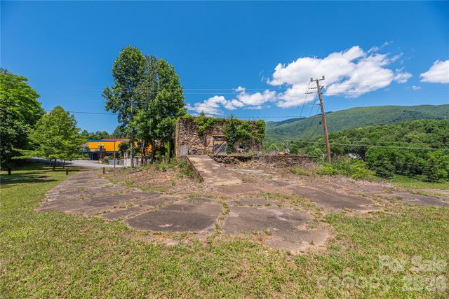 23 Providence Place, Waynesville, NC 28786