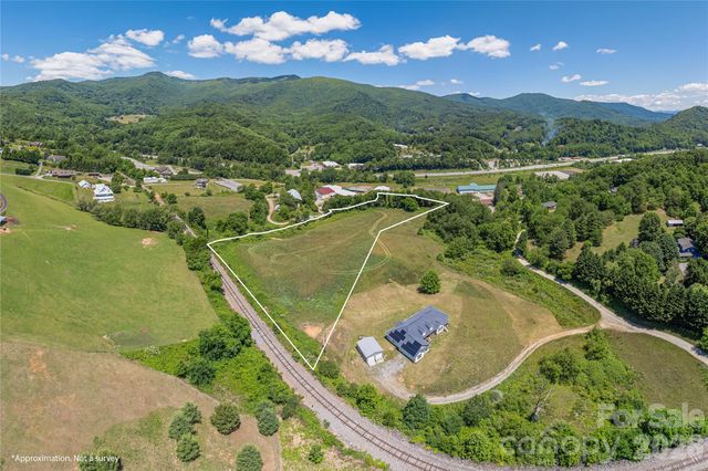 23 Providence Place, Waynesville, NC 28786