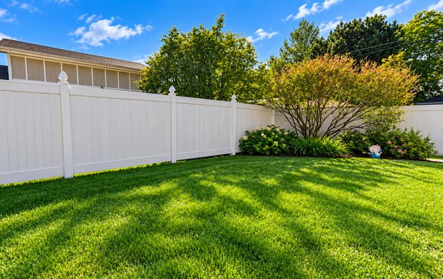 9044 Linder Avenue, Morton Grove, IL 60053