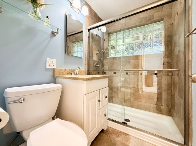 9044 Linder Avenue, Morton Grove, IL 60053