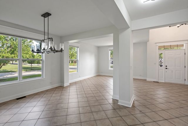 230 Liszka Lane, Oswego, IL 60543