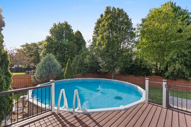 230 Liszka Lane, Oswego, IL 60543
