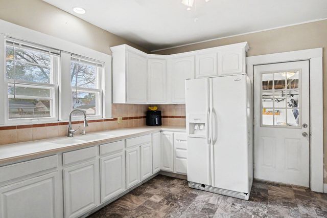 2245 Avon Avenue SW, Wyoming, MI 49519