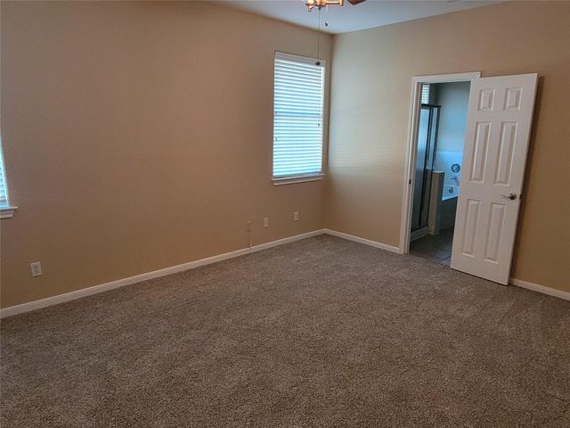 2100 Pipers Field DR 46, Austin, TX 78758