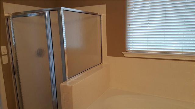 2100 Pipers Field DR 46, Austin, TX 78758