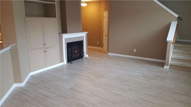 2100 Pipers Field DR 46, Austin, TX 78758