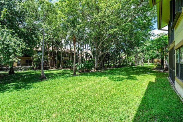 13095 BELHAVEN Court 5, Wellington, FL 33414