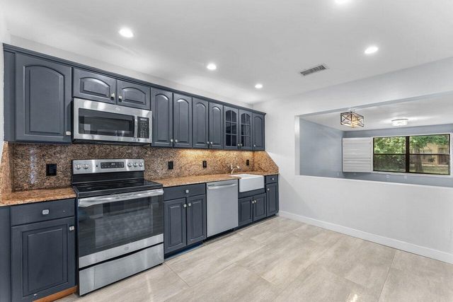 13095 BELHAVEN Court 5, Wellington, FL 33414