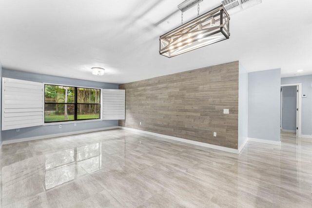 13095 BELHAVEN Court 5, Wellington, FL 33414