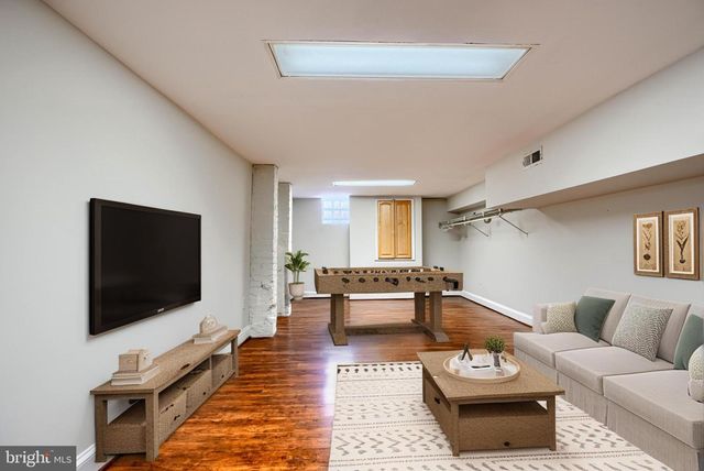 109 E WEST ST, Baltimore, MD 21230