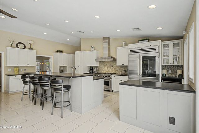 5402 E LAUREL Lane, Scottsdale, AZ 85254