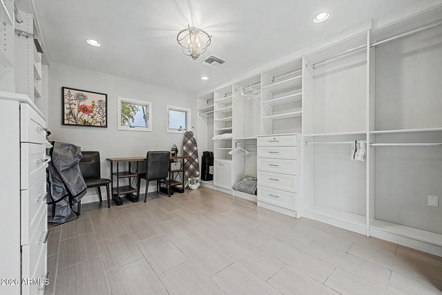 5402 E LAUREL Lane, Scottsdale, AZ 85254