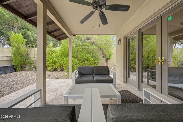 5402 E LAUREL Lane, Scottsdale, AZ 85254