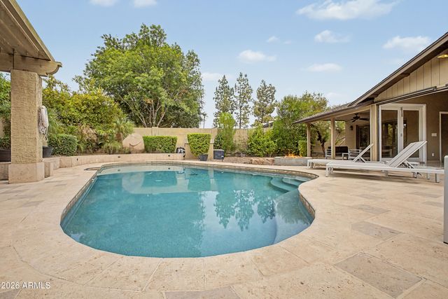 5402 E LAUREL Lane, Scottsdale, AZ 85254