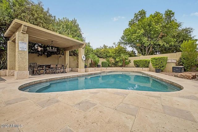 5402 E LAUREL Lane, Scottsdale, AZ 85254