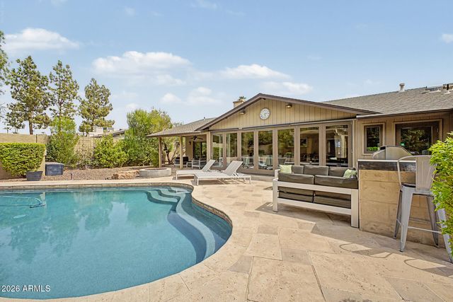 5402 E LAUREL Lane, Scottsdale, AZ 85254