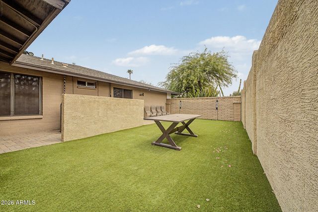 5402 E LAUREL Lane, Scottsdale, AZ 85254