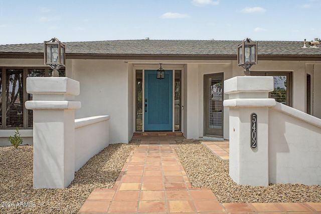 5402 E LAUREL Lane, Scottsdale, AZ 85254