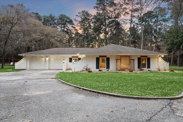 13537 Laramie Trail, Montgomery, TX 77316
