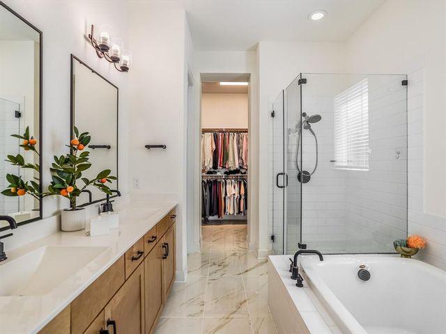 889 Hazy Hills LOOP, Dripping Springs, TX 78620