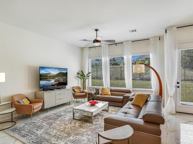 889 Hazy Hills LOOP, Dripping Springs, TX 78620