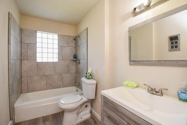 906 Corydon Drive, Houston, TX 77336