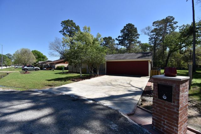 906 Corydon Drive, Houston, TX 77336