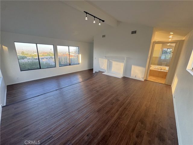 4226 Don Carlos Drive, Los Angeles, CA 90008