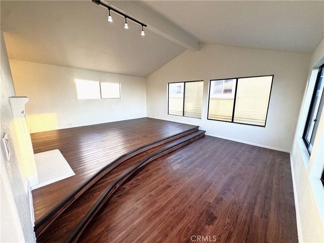 4226 Don Carlos Drive, Los Angeles, CA 90008