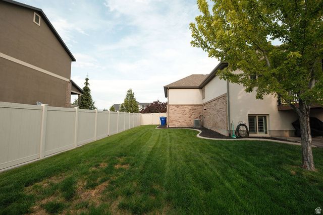 1806 S 3525 W CIR, Syracuse, UT 84075