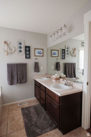 1806 S 3525 W CIR, Syracuse, UT 84075