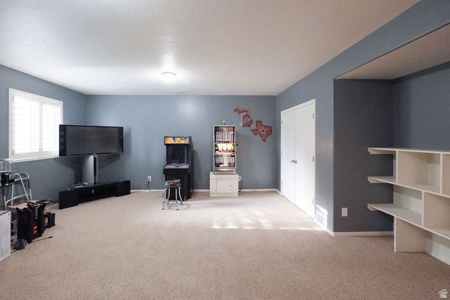 1806 S 3525 W CIR, Syracuse, UT 84075