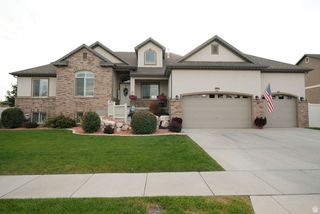 1806 S 3525 W CIR, Syracuse, UT 84075