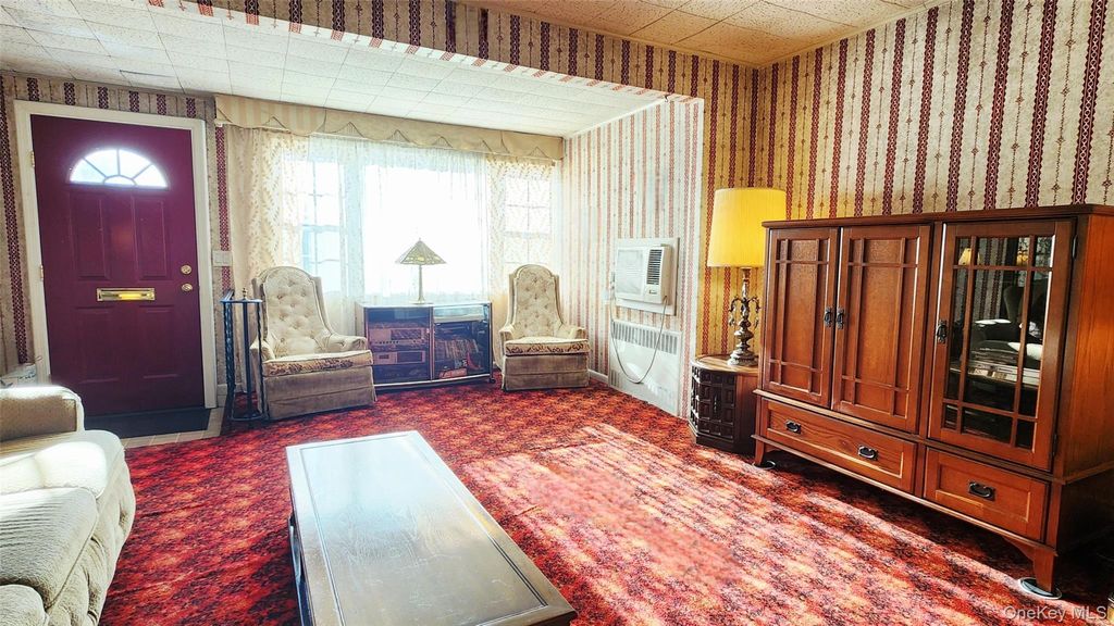 7431 64th Street, Glendale, NY 11385 — photo 3