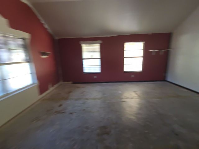 609 Bryan Street, Weatherford, TX 76086