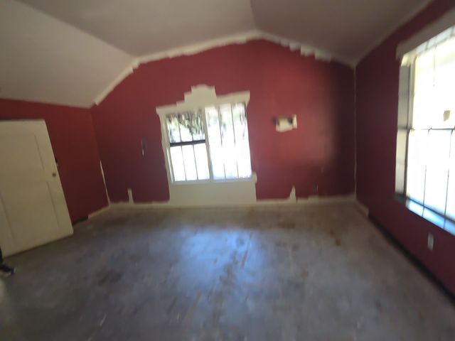 609 Bryan Street, Weatherford, TX 76086