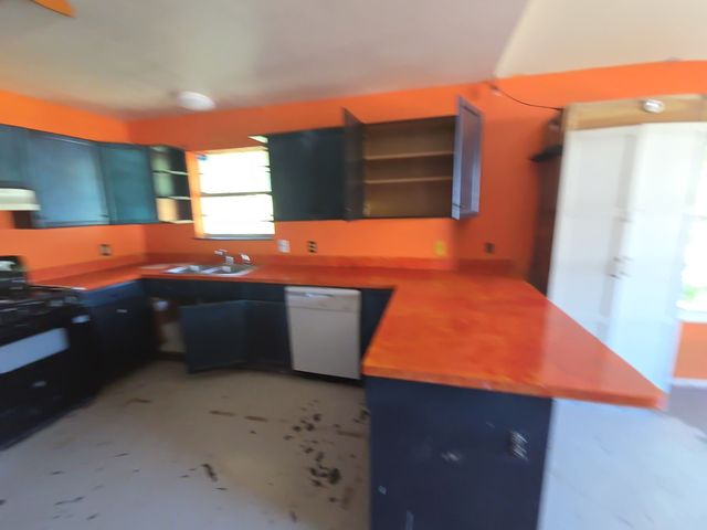 609 Bryan Street, Weatherford, TX 76086