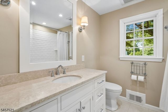 123 Green Ave, Madison Boro, NJ 07940